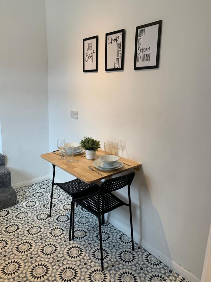 Windsor 4 - Spacious Beautiful 4 Bdrm Maisonette Nr Ncle Free Wifi Free Parking Гейтсхед Екстериор снимка